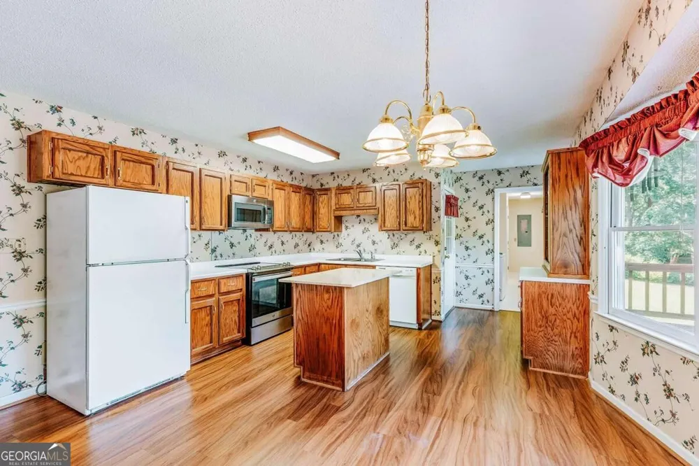 28 Springlake Estates Crawford, GA 30630