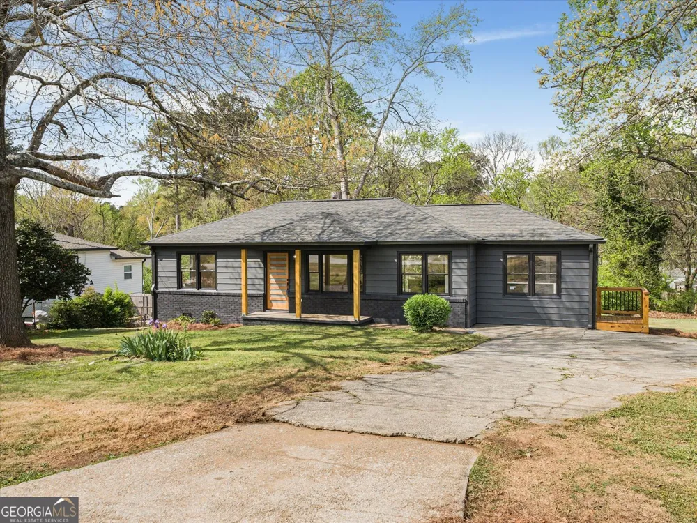 960 Pine Forest DR SW Mableton, GA 30126