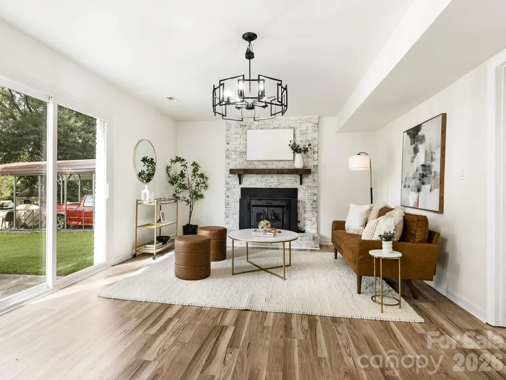 421 Vickery Drive Charlotte, NC 28215