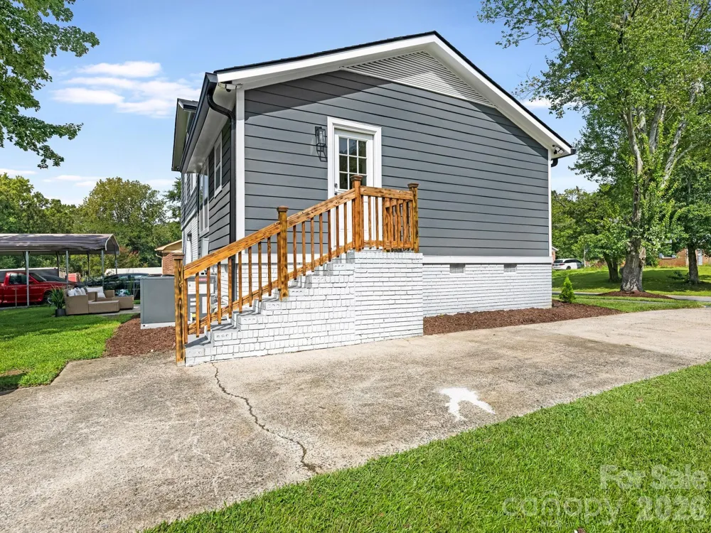 421 Vickery Drive Charlotte, NC 28215