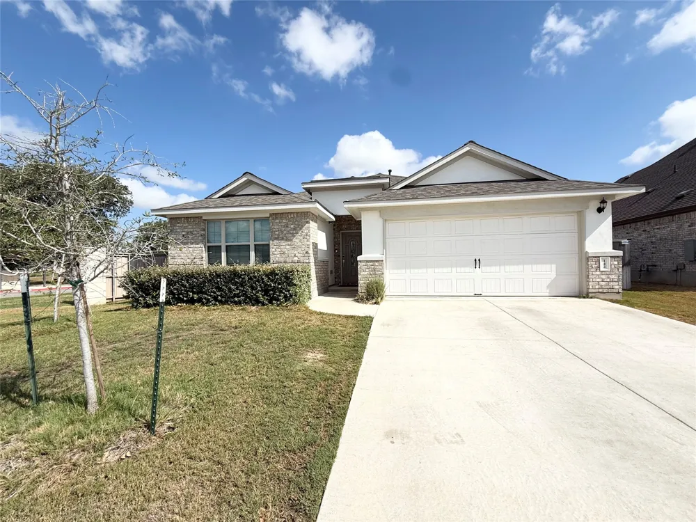 142 Periwinkle Lane Bastrop, TX 78602