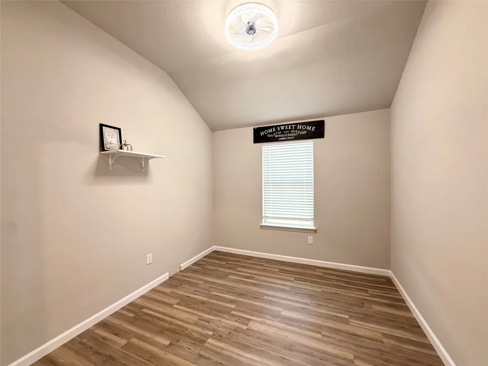 142 Periwinkle Lane Bastrop, TX 78602