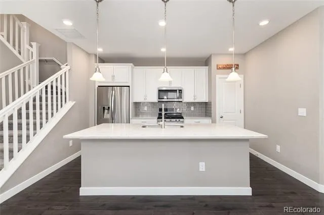 7588 S Zante Court Aurora, CO 80016