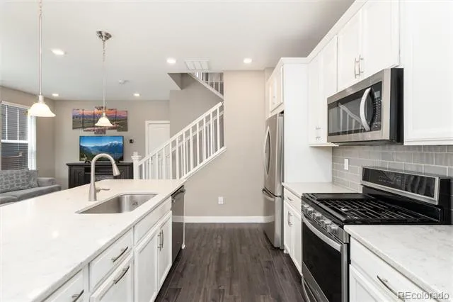 7588 S Zante Court Aurora, CO 80016