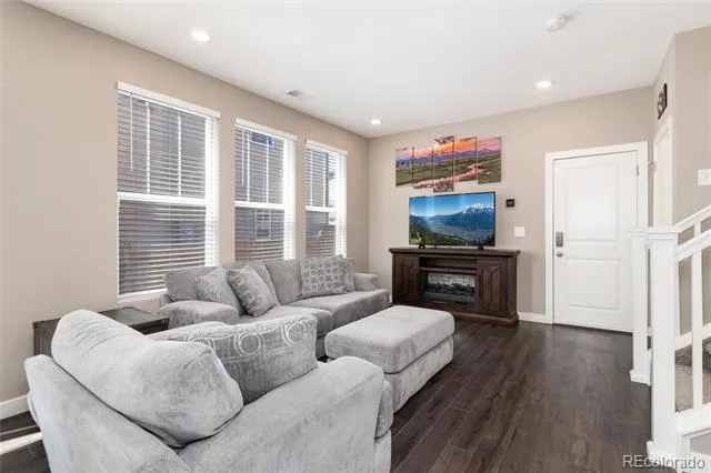 7588 S Zante Court Aurora, CO 80016
