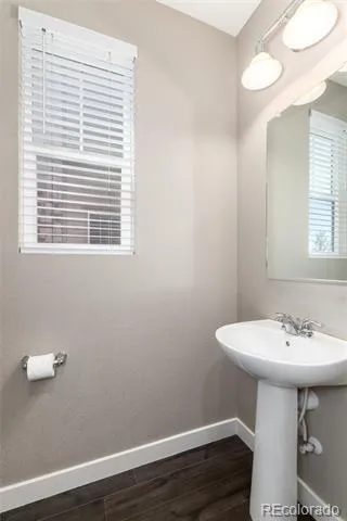 7588 S Zante Court Aurora, CO 80016