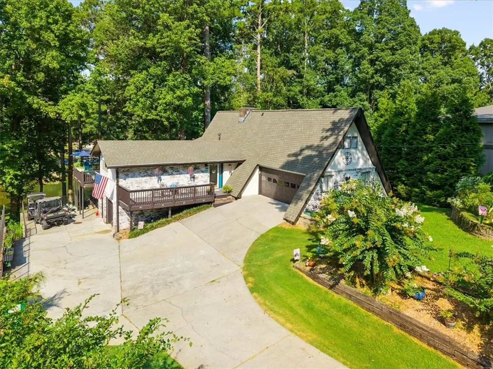 5823 Lakeshore Drive Buford, GA 30518