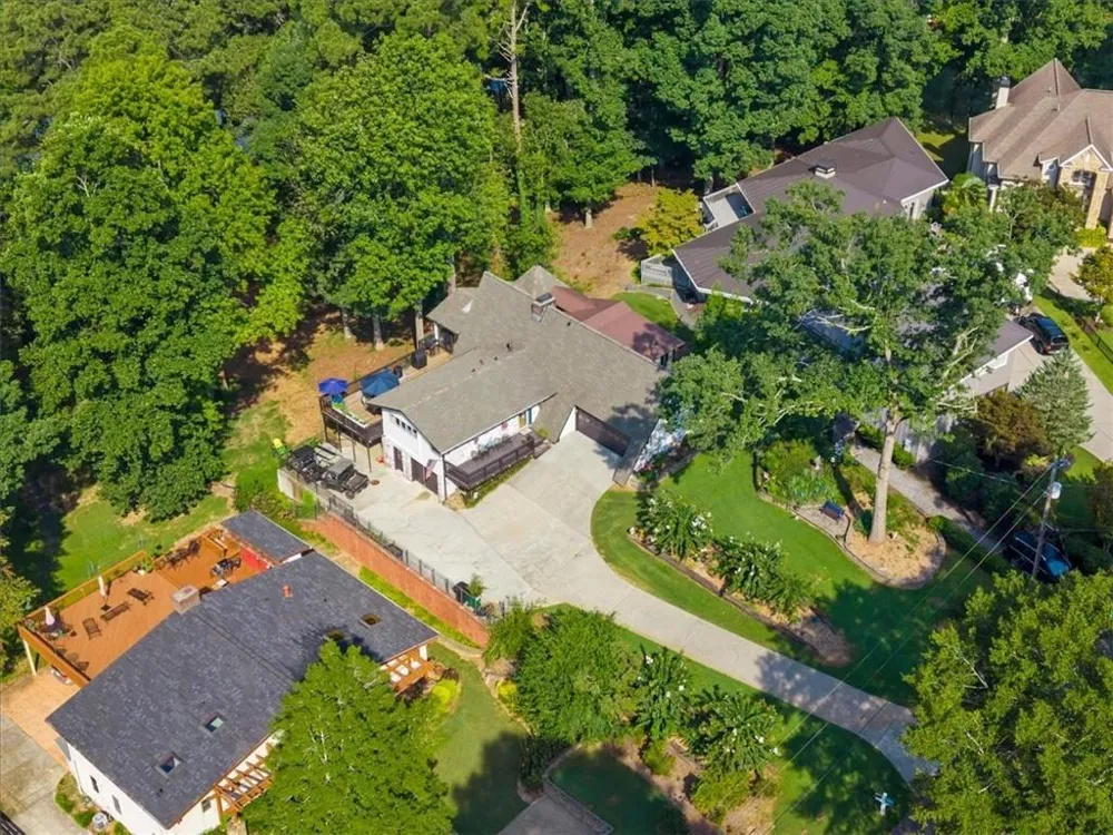 5823 Lakeshore Drive Buford, GA 30518