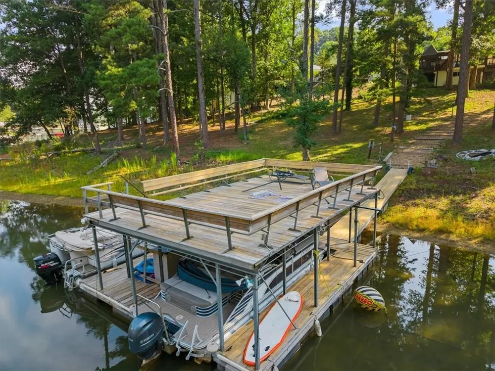 5823 Lakeshore Drive Buford, GA 30518