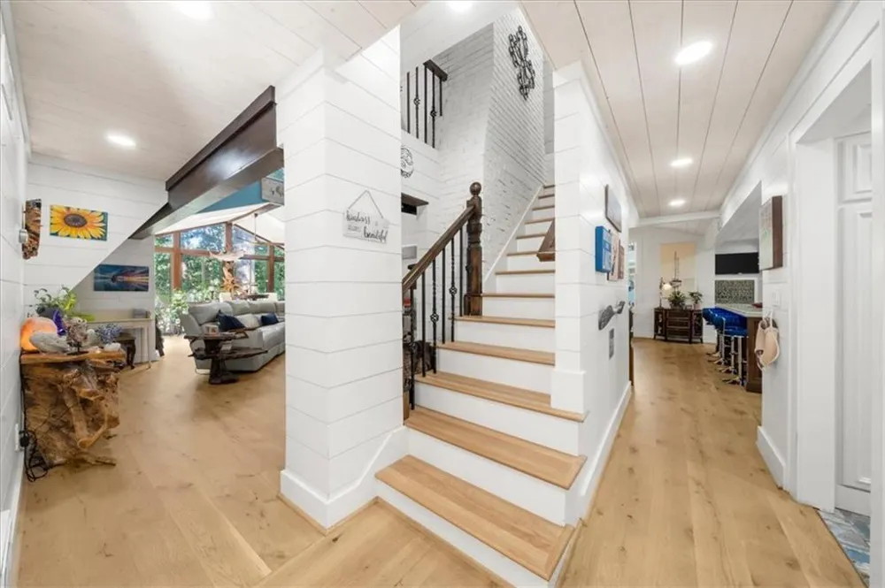 5823 Lakeshore Drive Buford, GA 30518