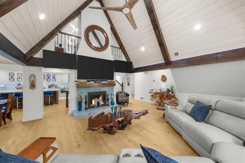 5823 Lakeshore Drive Buford, GA 30518