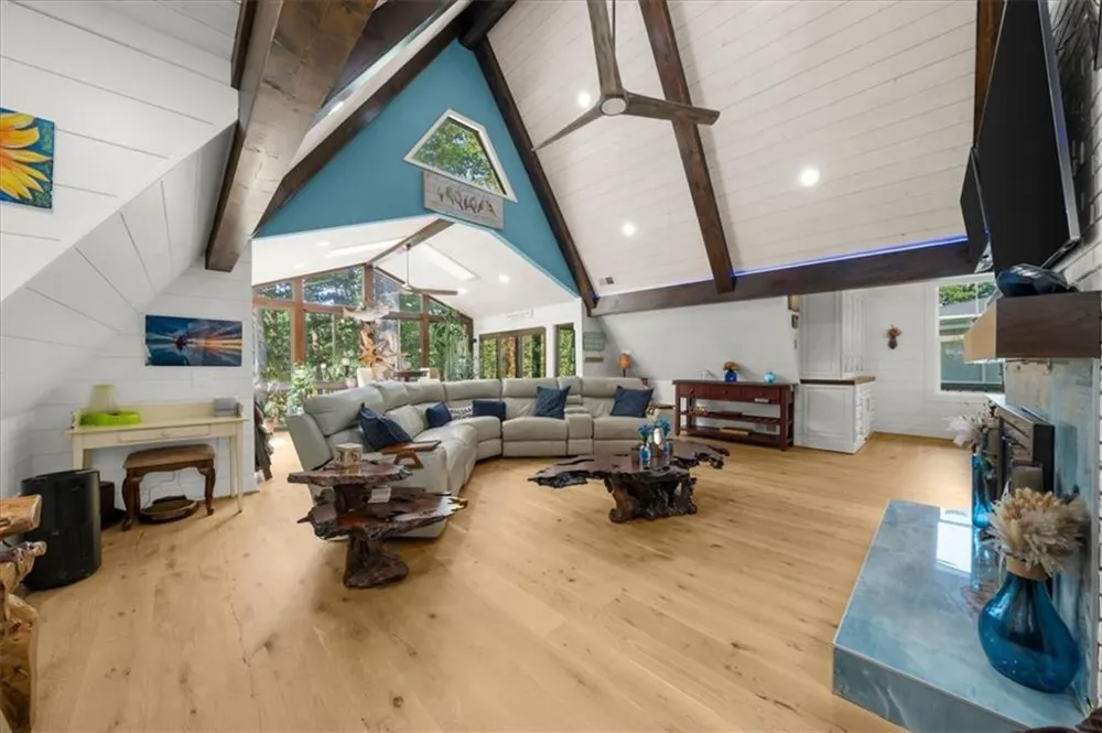 5823 Lakeshore Drive Buford, GA 30518