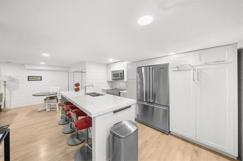 5823 Lakeshore Drive Buford, GA 30518