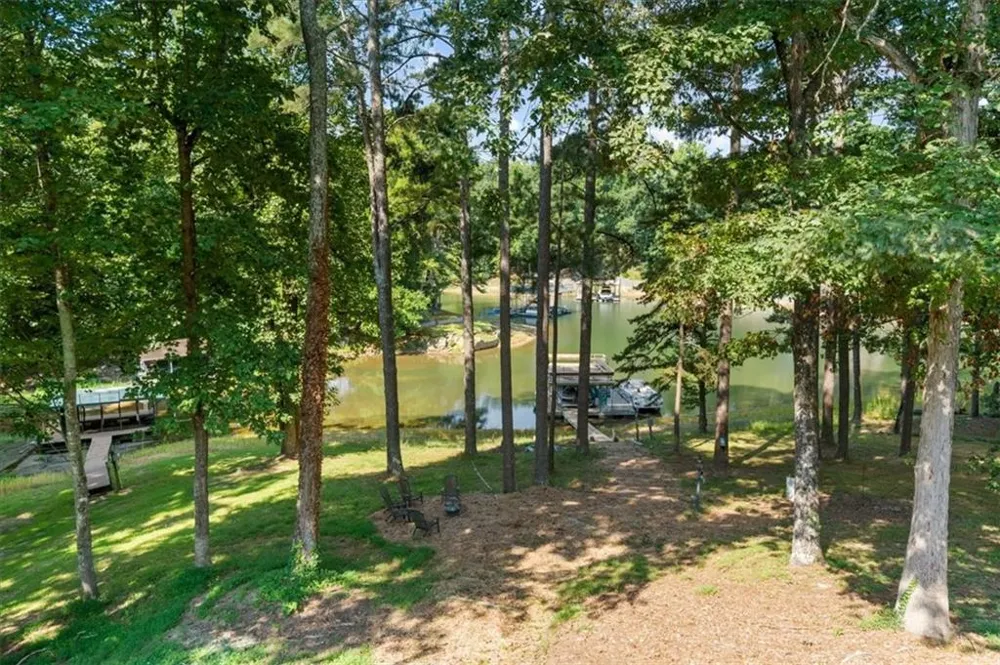 5823 Lakeshore Drive Buford, GA 30518