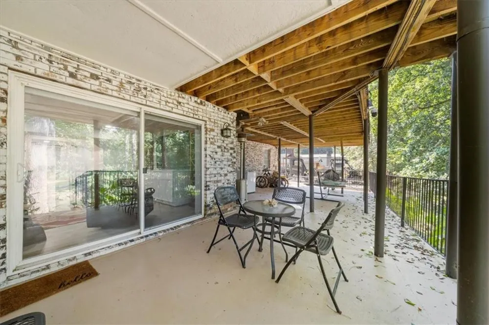 5823 Lakeshore Drive Buford, GA 30518