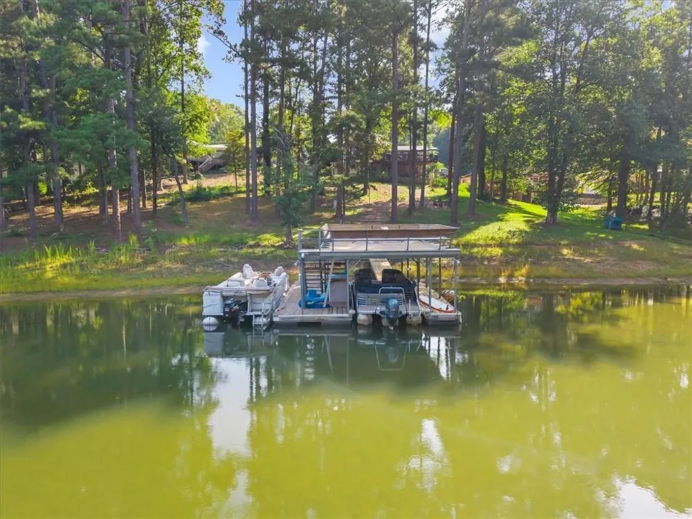 5823 Lakeshore Drive Buford, GA 30518