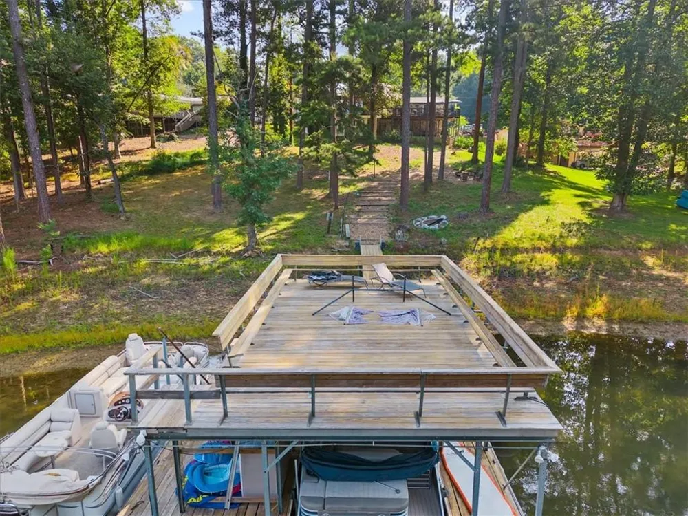 5823 Lakeshore Drive Buford, GA 30518