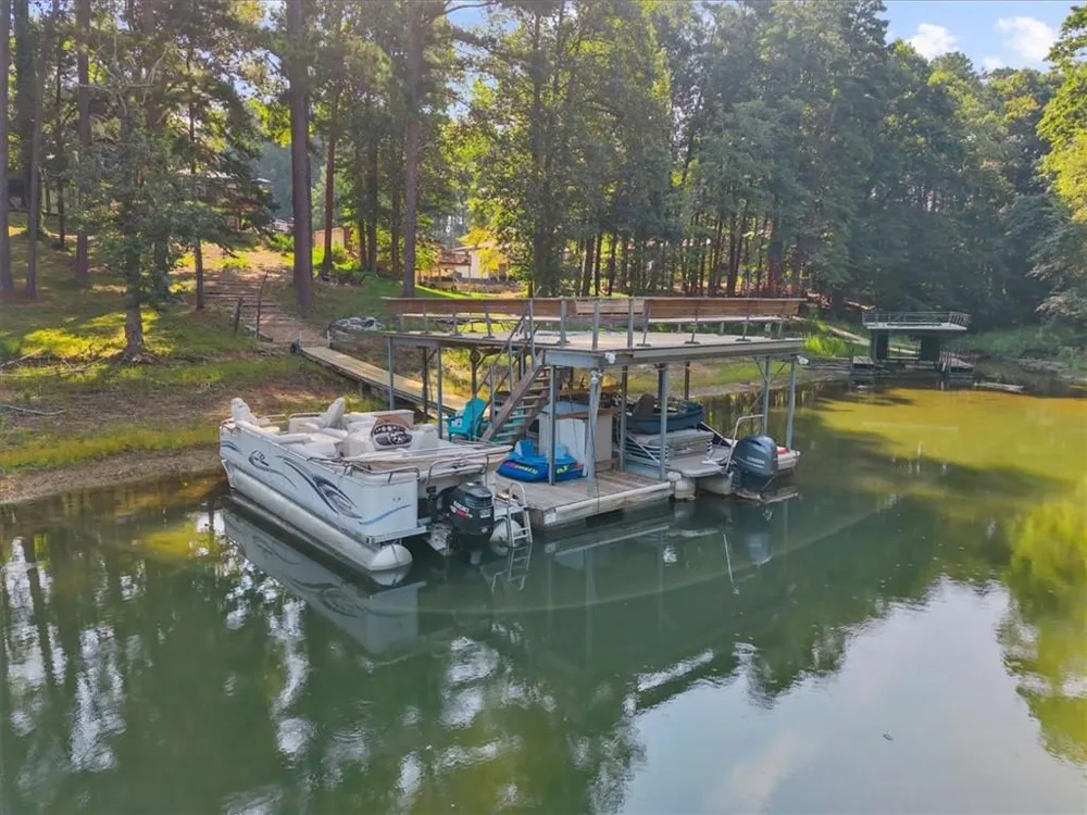 5823 Lakeshore Drive Buford, GA 30518