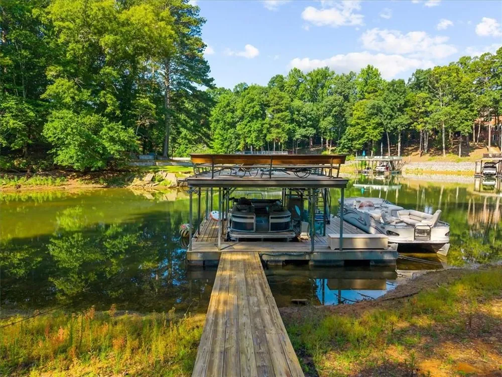 5823 Lakeshore Drive Buford, GA 30518