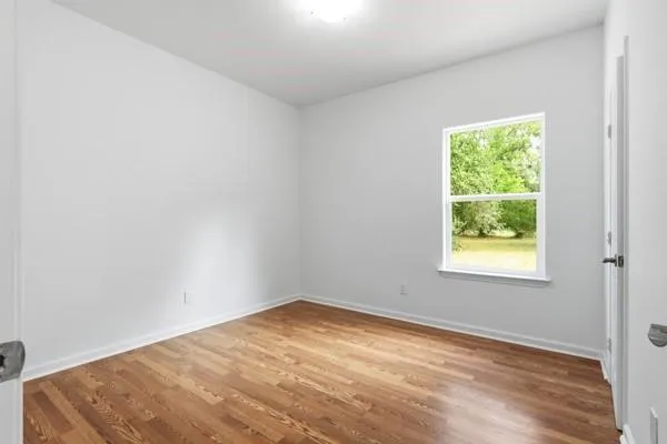 819 Junction Avenue Cleveland, TX 77327