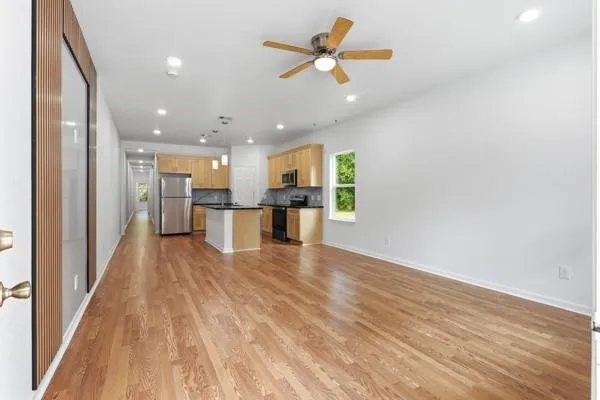 819 Junction Avenue Cleveland, TX 77327