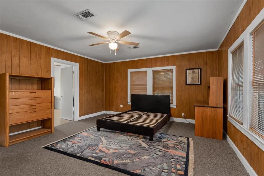 903 La Salle Street Navasota, TX 77868