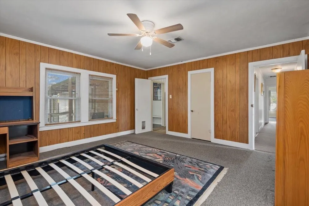 903 La Salle Street Navasota, TX 77868