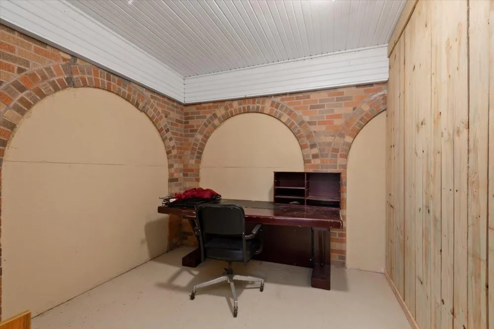 903 La Salle Street Navasota, TX 77868