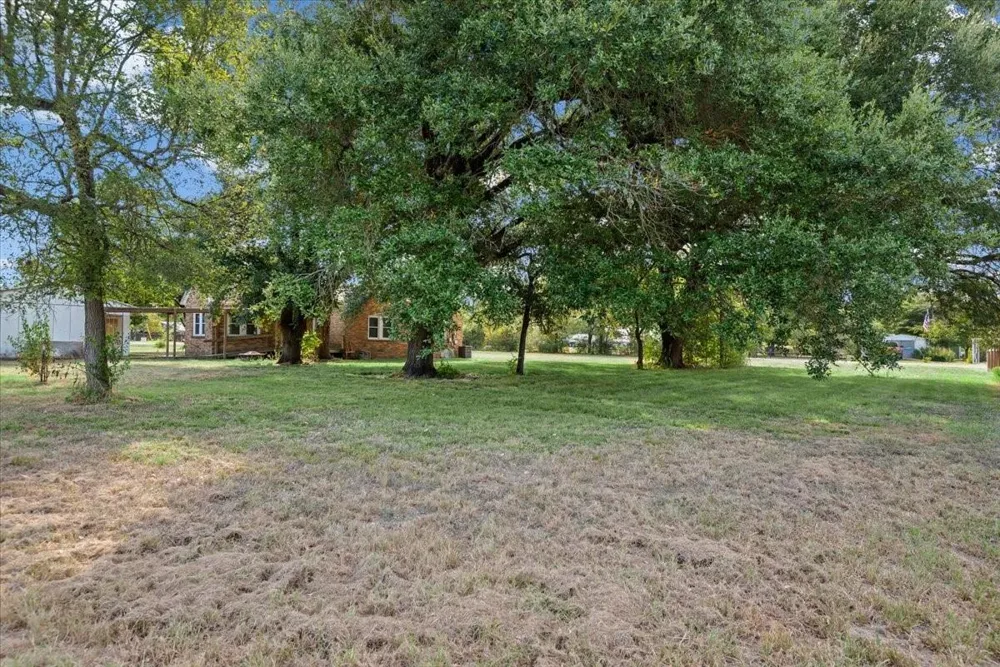 903 La Salle Street Navasota, TX 77868