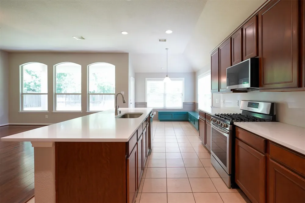 28038 Emma Gardens Lane Spring, TX 77386