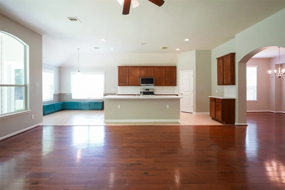 28038 Emma Gardens Lane Spring, TX 77386