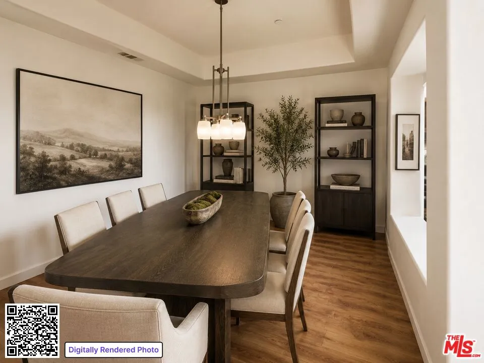 5641 Como Circle Woodland Hills, CA 91367