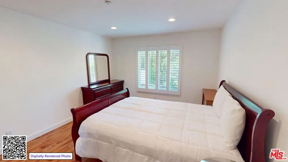 5641 Como Circle Woodland Hills, CA 91367