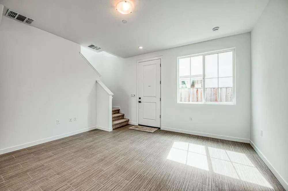 603 Santa Ynez Way #E Marina, CA 93933