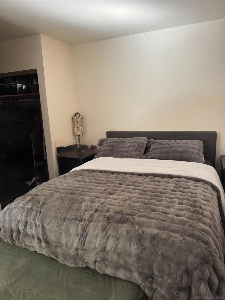 871 W San Ysidro Blvd #9 San Ysidro, CA 92173