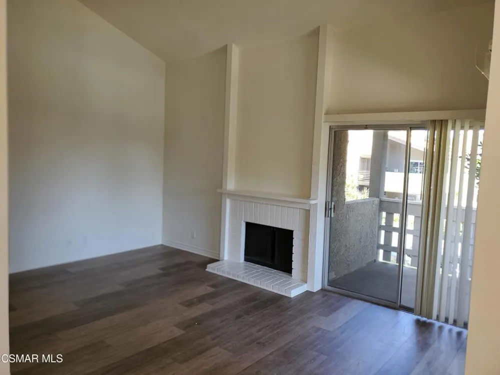 427 Arbor Lane Court #206 Thousand Oaks, CA 91360