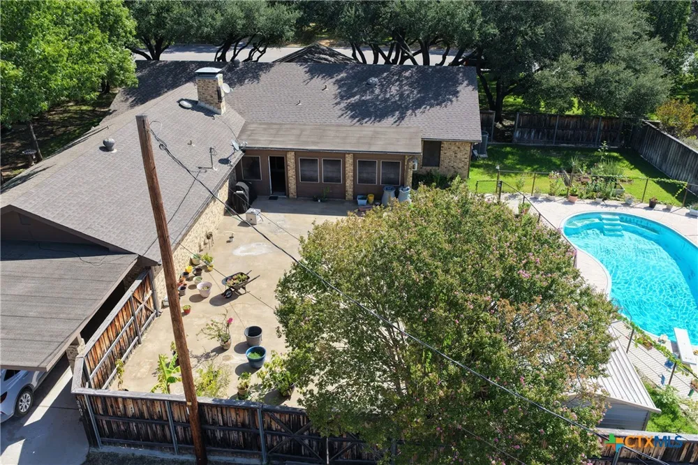 2802 E Good Shepherd Drive Brownwood, TX 76801