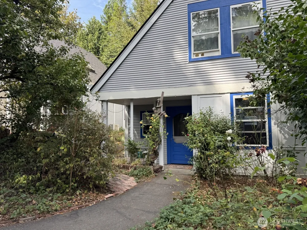 353 Wallace Way NE #7 Bainbridge Island, WA 98110