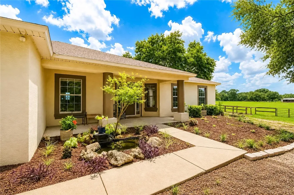 10525 SW 129TH TERRACE ROAD Dunnellon, FL 34432
