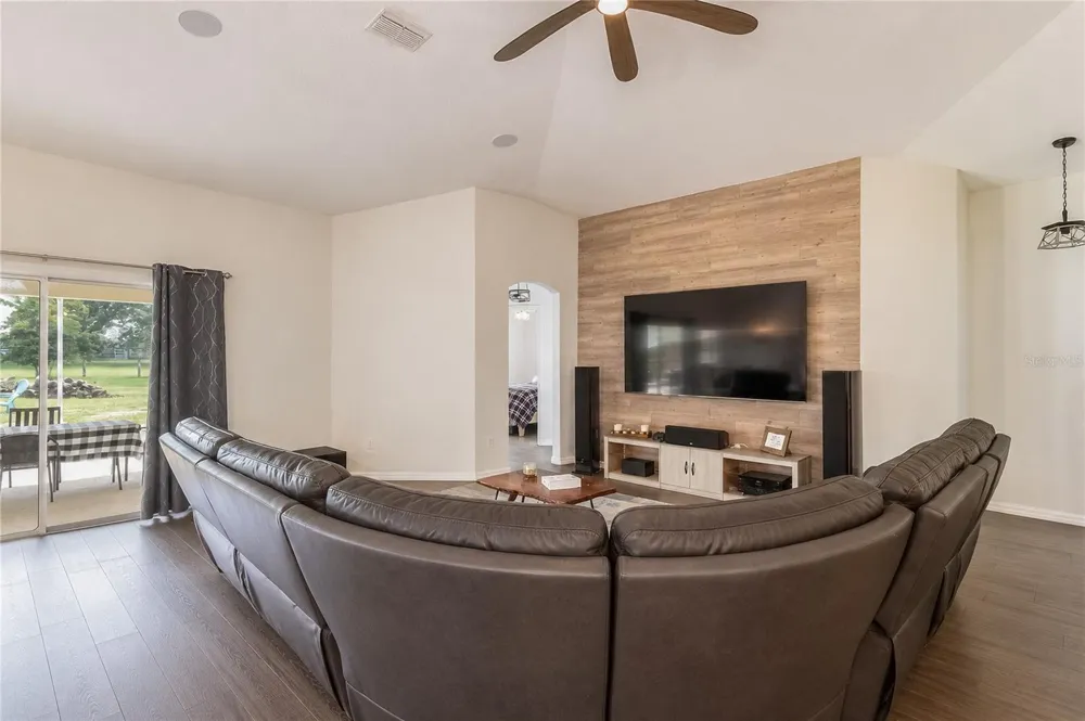 10525 SW 129TH TERRACE ROAD Dunnellon, FL 34432