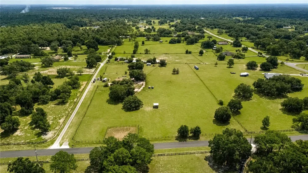 10525 SW 129TH TERRACE ROAD Dunnellon, FL 34432