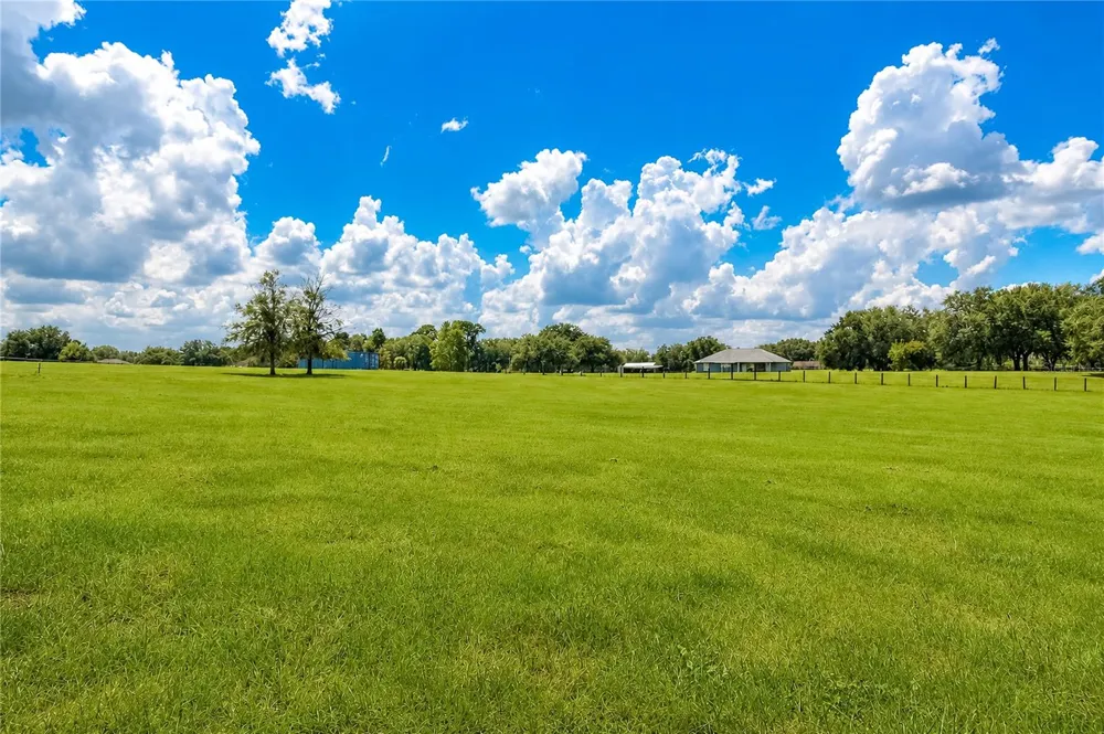 10525 SW 129TH TERRACE ROAD Dunnellon, FL 34432