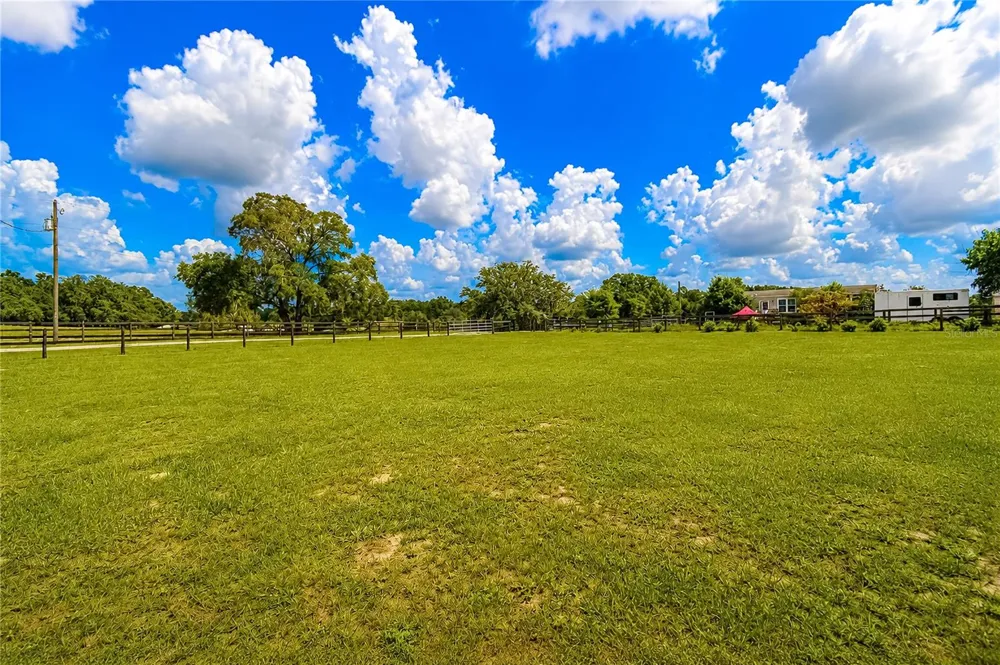 10525 SW 129TH TERRACE ROAD Dunnellon, FL 34432