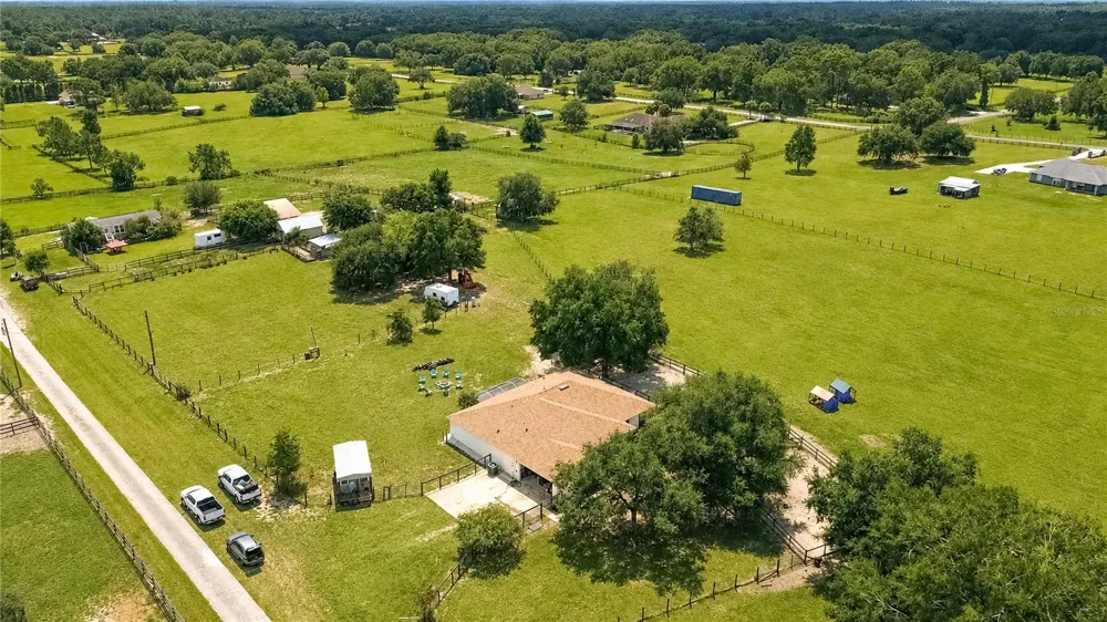 10525 SW 129TH TERRACE ROAD Dunnellon, FL 34432