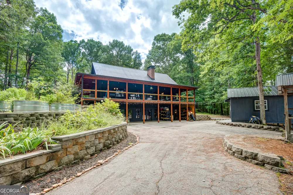 710 Line Creek RD Senoia, GA 30276