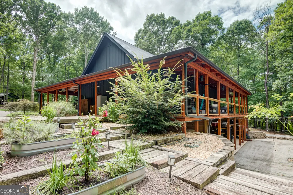 710 Line Creek RD Senoia, GA 30276