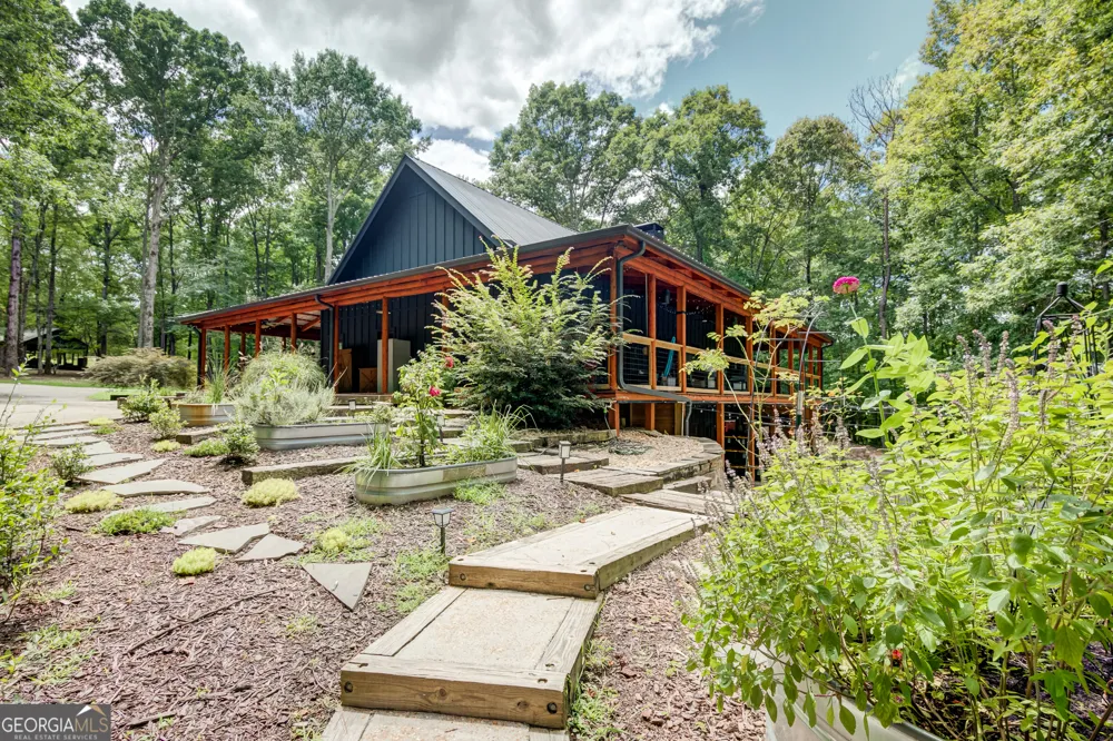 710 Line Creek RD Senoia, GA 30276