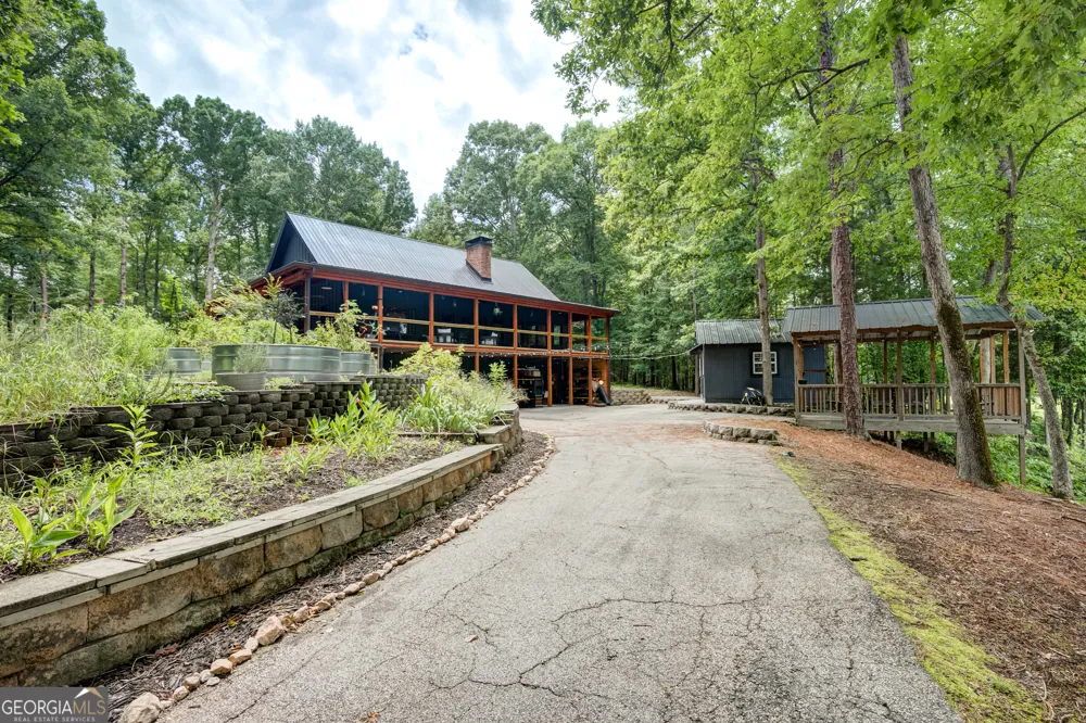 710 Line Creek RD Senoia, GA 30276