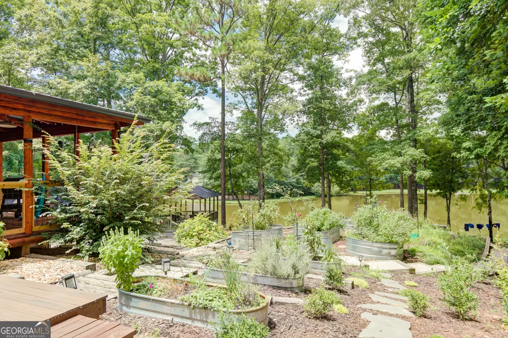 710 Line Creek RD Senoia, GA 30276