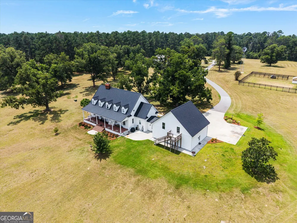2224 Chainey Briar Rd Metter, GA 30439